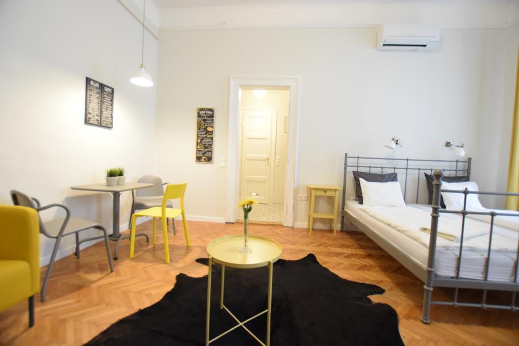 Standard Apartment By Hi5 - Chainbridge บูดาเปสต์ ภายนอก รูปภาพ
