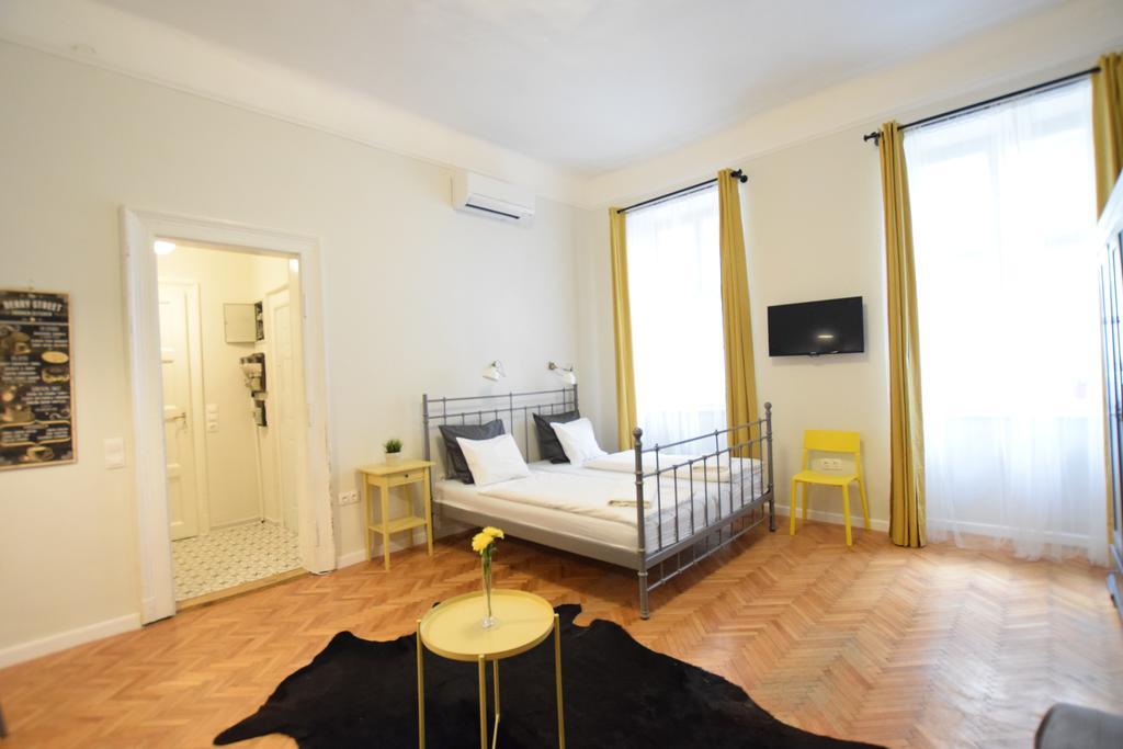 Standard Apartment By Hi5 - Chainbridge บูดาเปสต์ ภายนอก รูปภาพ